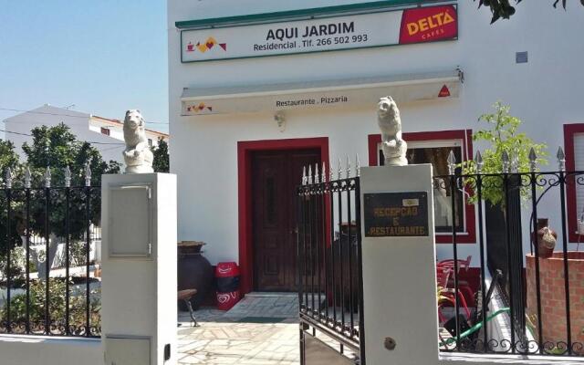 Restaurante E Residencial Aqui Jardim (reguengos De Monsaraz)