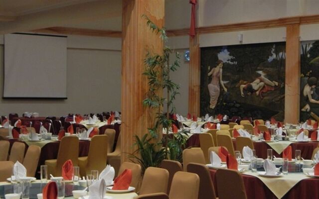 Hotel Mega Lestari