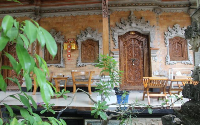 Green Palm Homestay