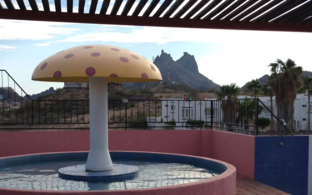 Los Jitos Hotel & Suites