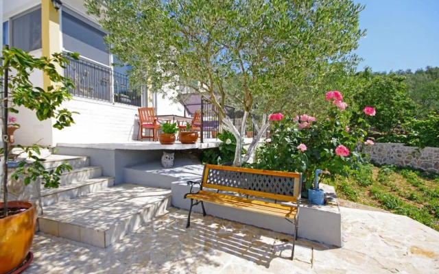 Holiday house with WiFi Trogir - 15319
