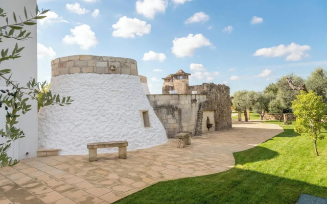 Trullo Meraviglia With Garden And Pool