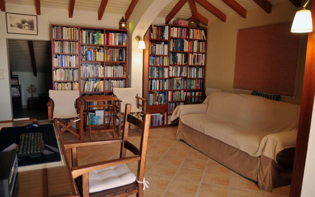 Erotokritos Sea View Home