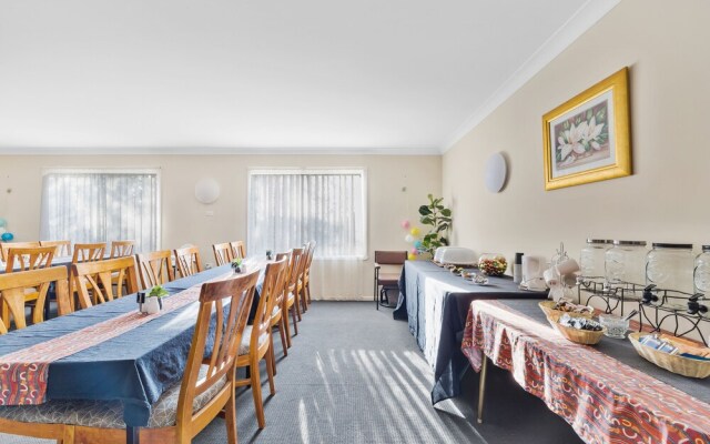 Castlereagh Motor Inn