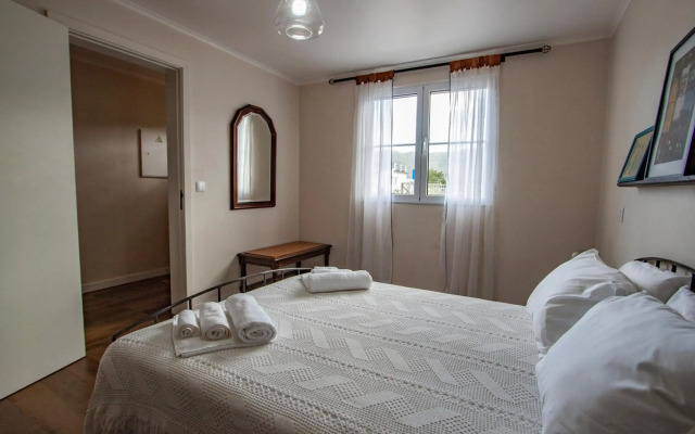 Casa da Porta Amarela