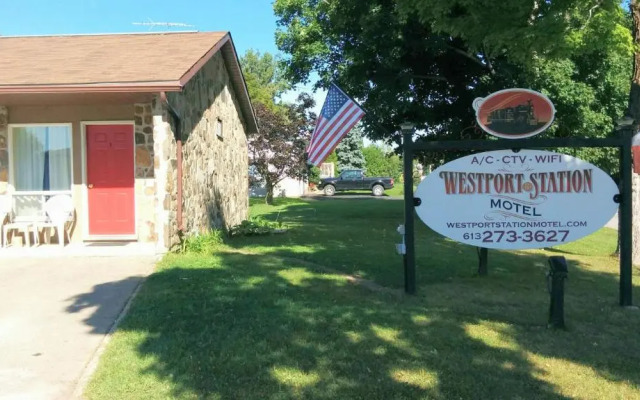 Westport Station Motel