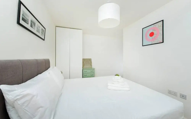 Stylish And Bright 3Br Apartment With Terrace