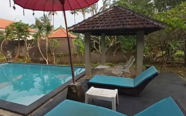 Lovina Villa Cinta