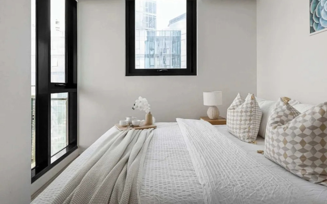 A Cozy 2BR Apt With Panoramic Views, Free Parking – Guest Rooms – Melbourne