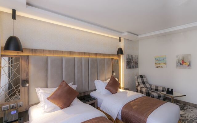 Gacine Hotel
