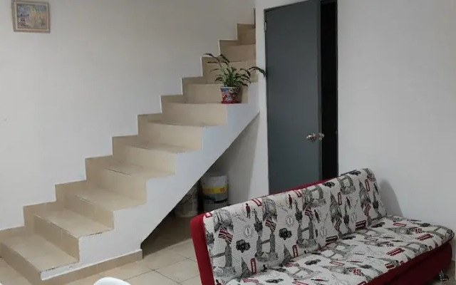 Room in Studio - New Basement Loft With all the Amenities