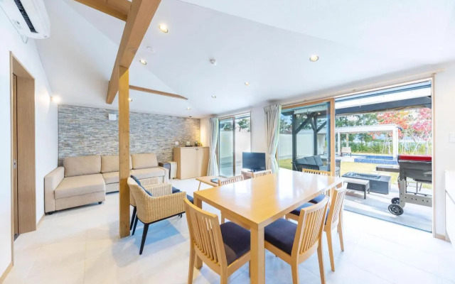 Mezzo All Suite Villas