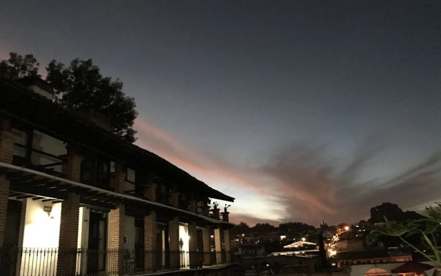 Hotel Los Arcos