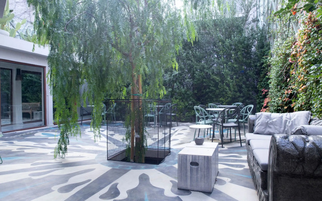 Apollon Library Suites