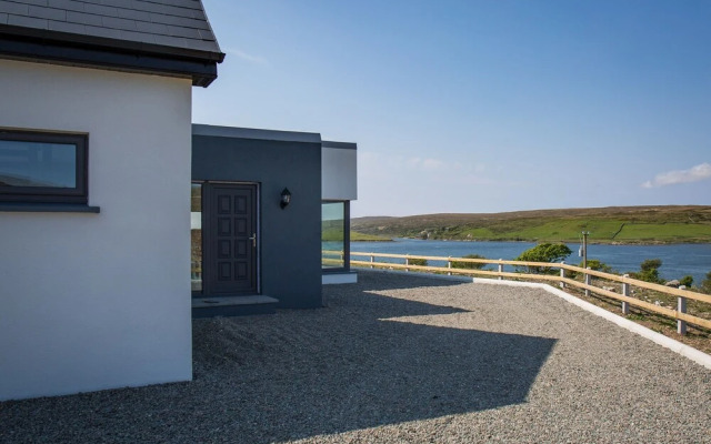 Baybridge House, Sky Road
