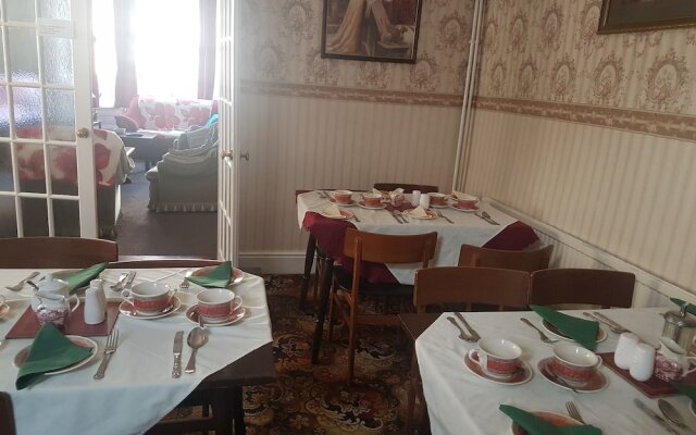 Overton Villa Hotel
