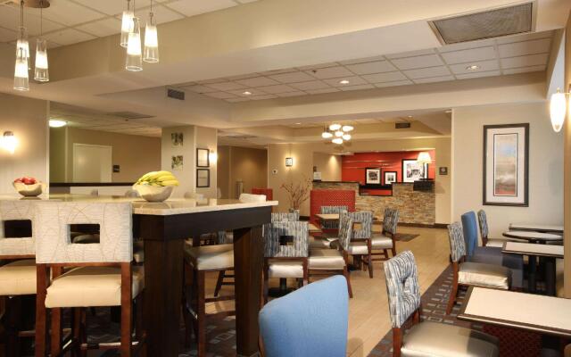 Hampton Inn Pennsville