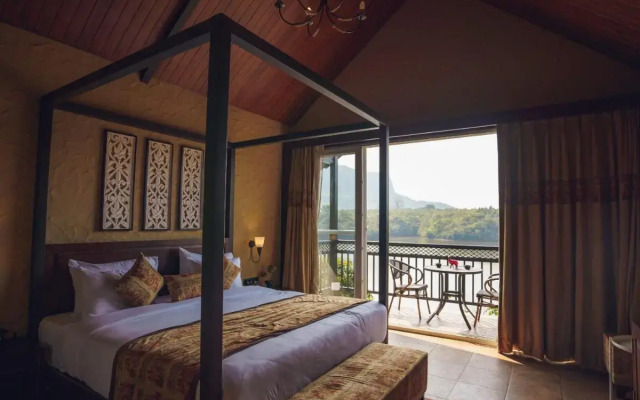 Canary Islands Resort & Spa, Lonavala