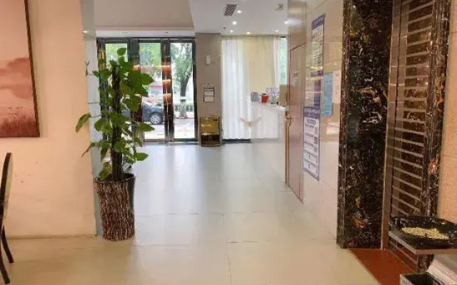 jingtu Hotel (Maoming High-speed Railway Station)