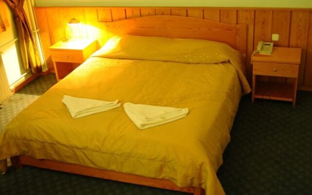 Kar Otel