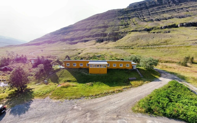 Hafaldan HI Hostel - Harbour building