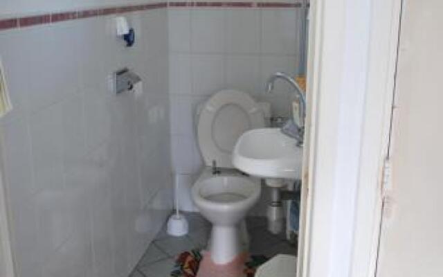 FredS Bed And Breakfast