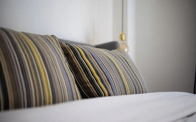 Mystique 2-Bedroom Apartment in Athens