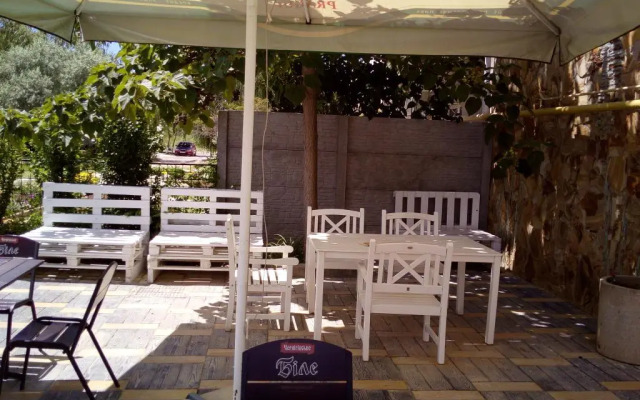 Zolotaya Rybka Guest House