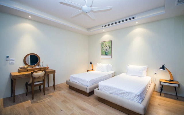 Luxury Hillside Residence at Bangtao