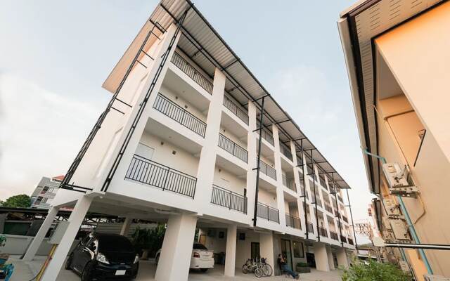 Pixel Hostel Phuket Airport