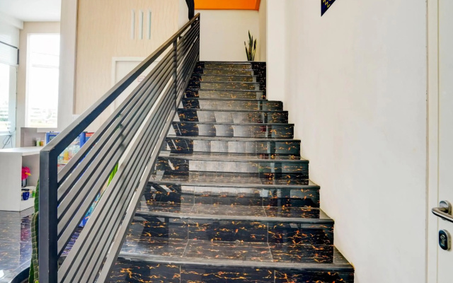 LG Hotel