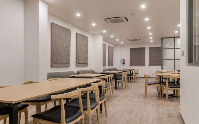 OYO Townhouse 93 Ramamurthy Nagar