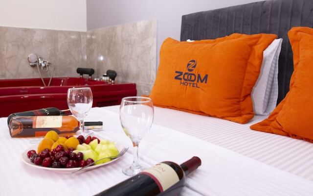Zoom Hotel