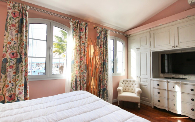 Lovely Holiday Home in Port Grimaud With Terrace