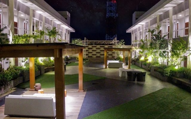 Rattan Inn