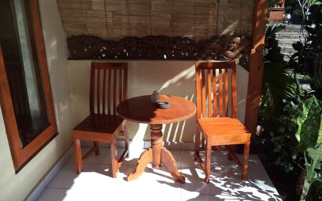Bali Relax's Homestay and Cafe