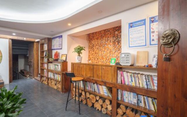 Pangmen College Homestay