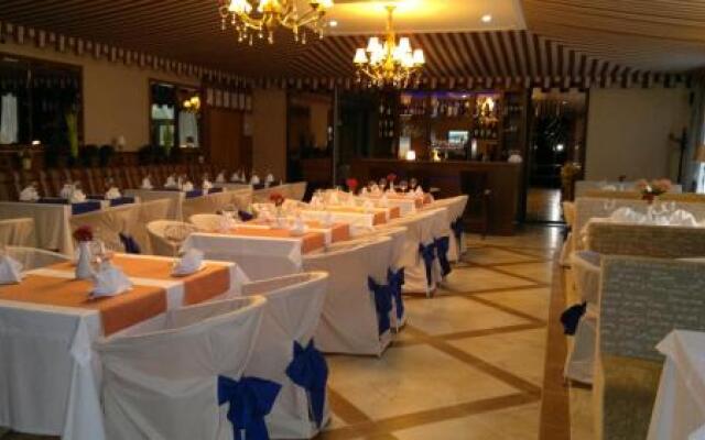 Sadky Hotel and Restaurant