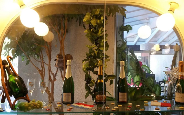 Hotel Le Chantereigne