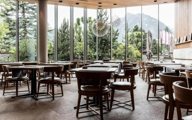 Eden Hotel