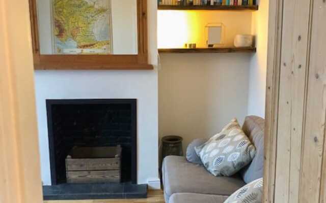 2 Bedroom Garden Home In Preston Park