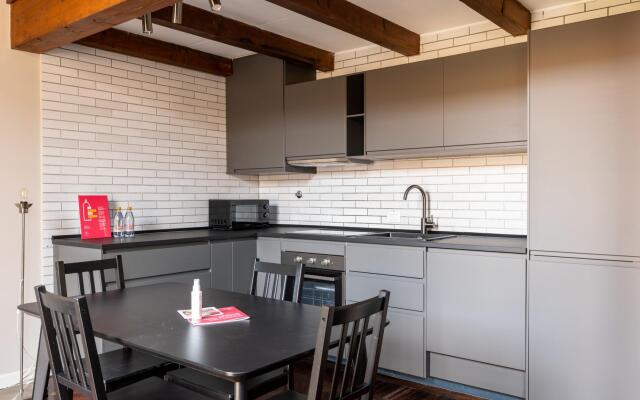 Galliera 2 - Wooden design apartment