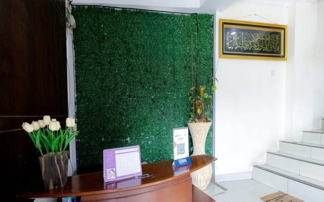 Urbanview SRB Near Mall Ciputra Cibubur