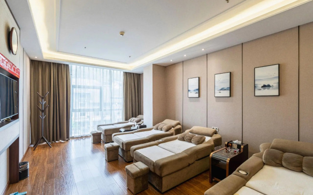 Changchi Hot Spring Hotel