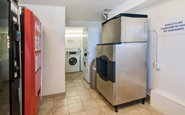 Motel 6 Euless, TX - Dallas