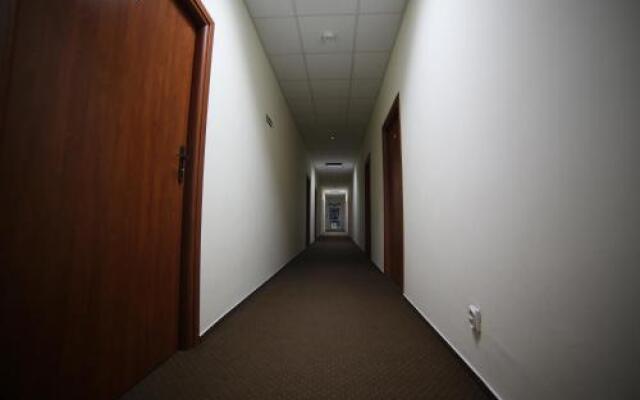 Motel Silver