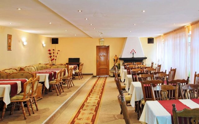 Zora Hotel