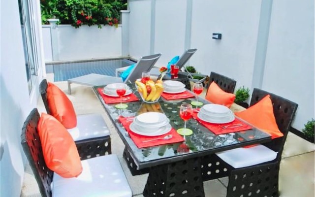 The Greens 6 Rawai 2 Bedrooms Villa