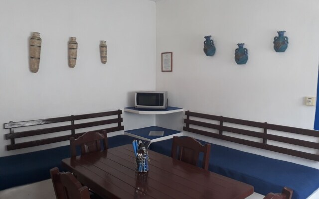 Hotel y Bungalows Los Arcos