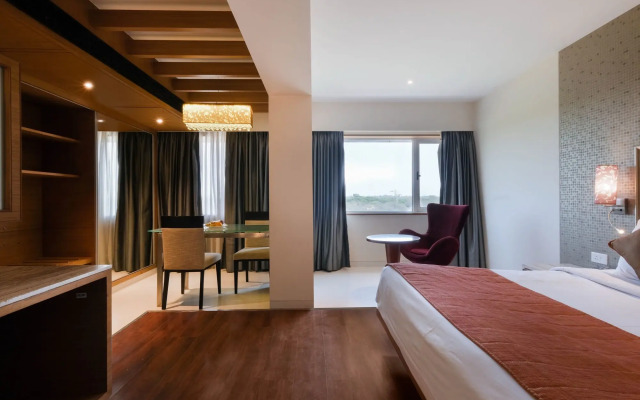 7 Apple Hotel Pimpri Pune